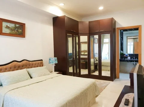 Senayan Residence Tower 2 Lantai Tengah