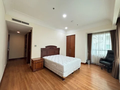 Pakubuwono Residence Tower Eaglewood Lantai Bawah