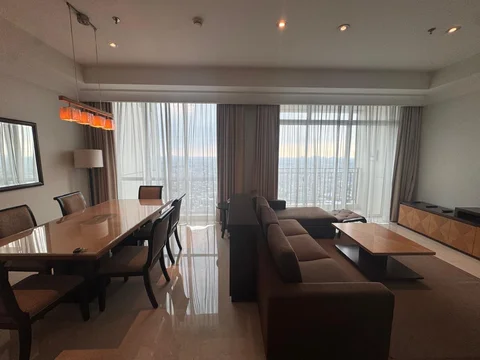 Pakubuwono View Tower Lacewood Lantai Atas