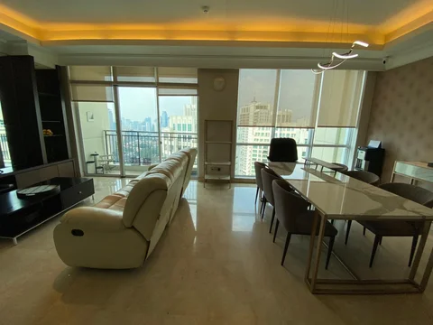 Pakubuwono View Tower Redwood Lantai Atas