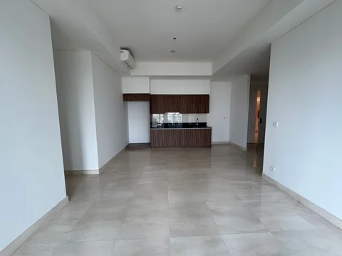 Fifty Seven Promenade Tower City Lantai Bawah