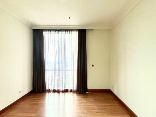 Pakubuwono View Tower Lacewood Lantai Tengah