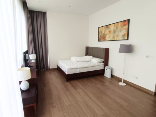 Pakubuwono Spring Tower Cherrywood Lantai Tengah