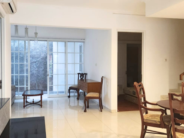 Rumah Disewakan Belmont Residence 4 Kamar