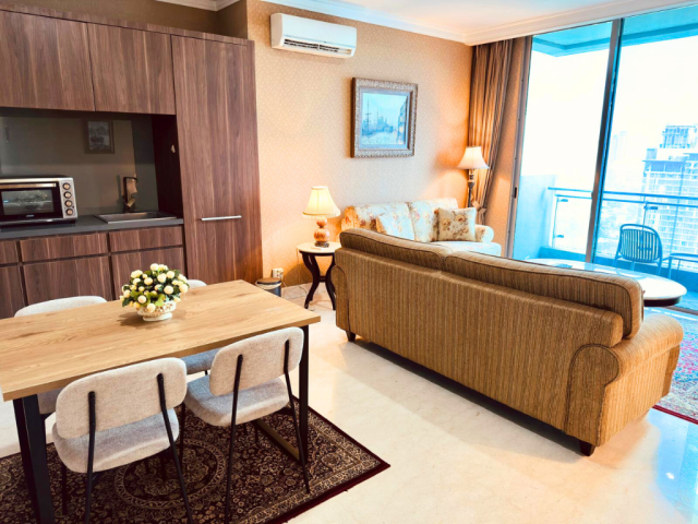 Residence 8 Tower 3 Lantai Atas