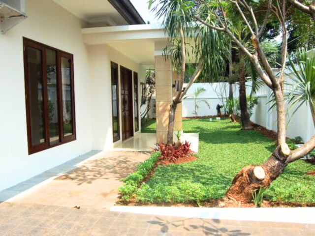 Disewakan Rumah Kemang Timur 4 Kamar