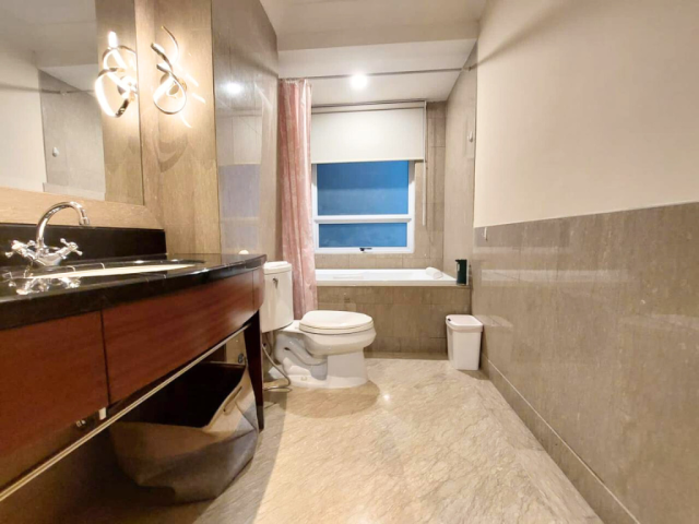 The Pakubuwono Residence Tower Eaglewood Lantai Bawah