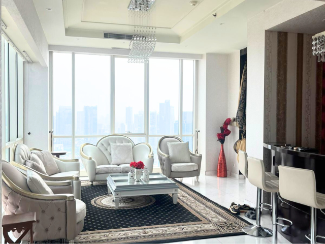 The Peak Sudirman Tower Renais Lantai Atas