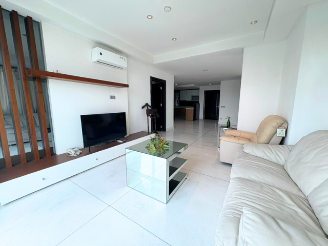 Puri Imperium Tower 1 Lantai Atas