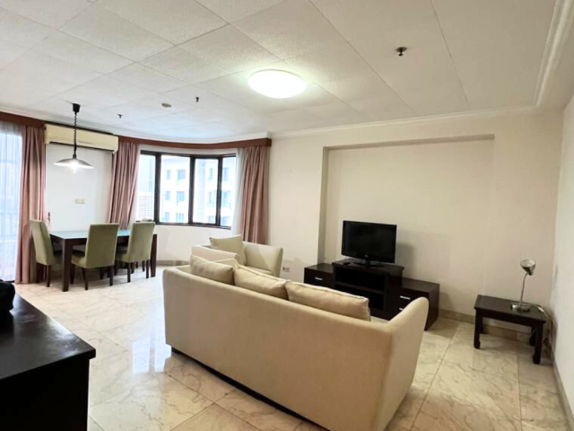 Park Royale Tower 2 Lantai Tengah
