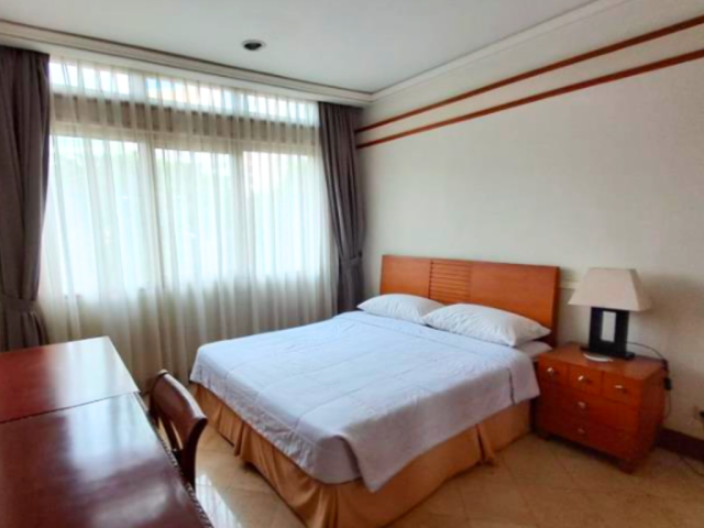 Somerset Grand Citra Lantai Tengah