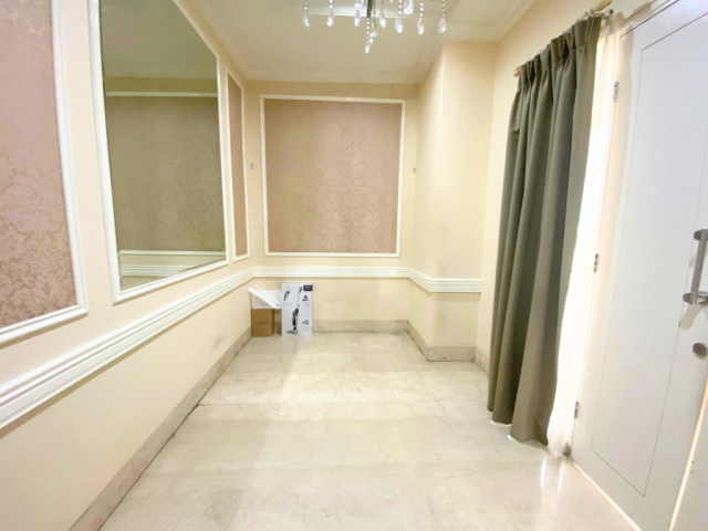 3-Bedrooms House For Sale in Senayan Residence