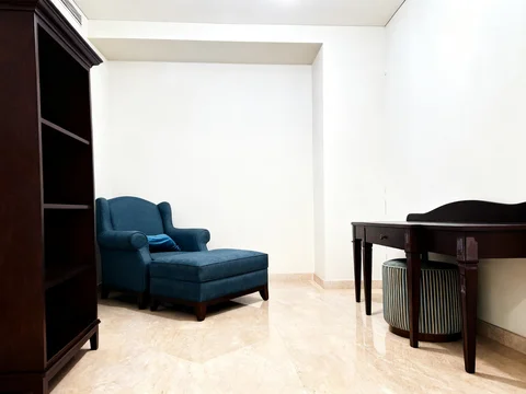 Pakubuwono House Tower Rosewood Lantai Sedang