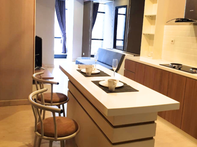 Sudirman Suite Lantai Tengah