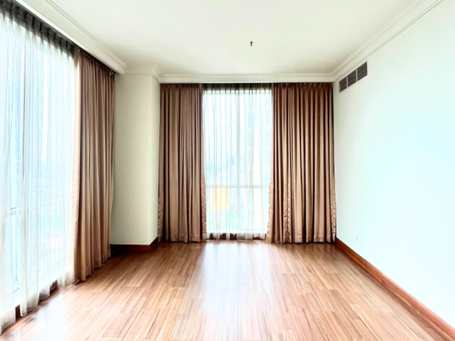 Pakubuwono View Tower Lacewood Lantai Tengah