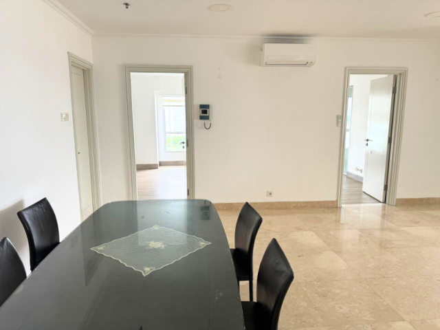 Somerset Berlian Tower South Lantai Tengah