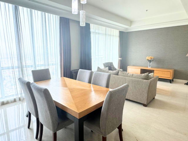 Pakubuwono View Tower Redwood Lantai Atas