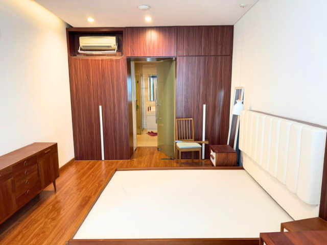 Residence 8 Tower 3 58th Floor
