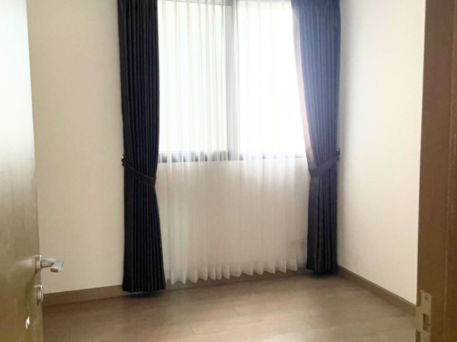 1Park Avenue Tower King Lantai Tengah
