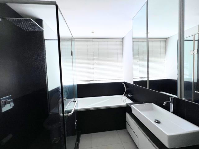 1Park Residence Tower A Lantai Tengah