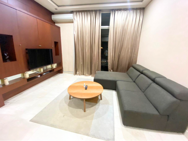 Senayan Residence Tower 2 Lantai Tengah