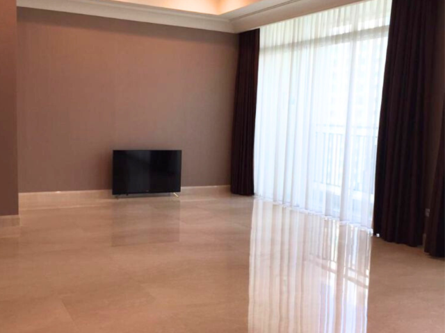 Pakubuwono View Tower Lacewood Lantai Sedang