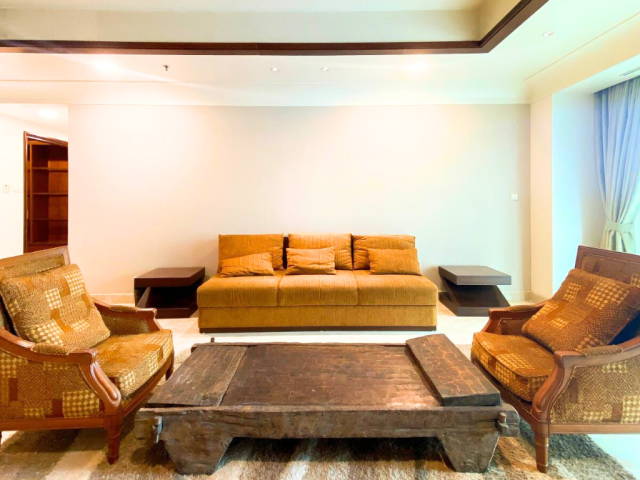 The Pakubuwono Residence Tower Eaglewood Lantai Bawah