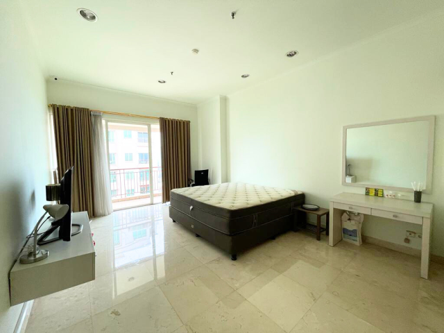Senayan Residence Tower 3 Lantai Tengah