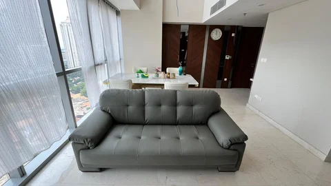 Ciputra World 2 Tower Orchard Lantai Tengah