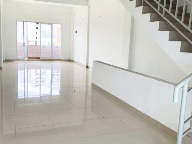 3 Floors Shophouse for Rent in Tangerang Selatan