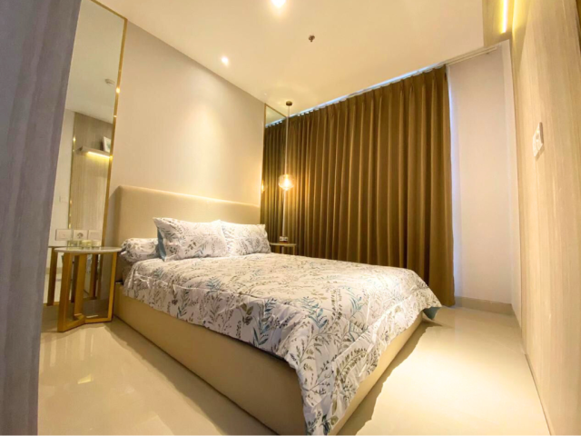 Ciputra World 2 Tower The Newton 1 Lantai Tengah