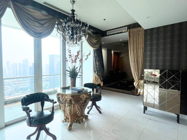 The Peak Sudirman Tower Renais Lantai Atas