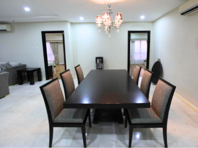 Somerset Berlian Tower South Lantai Tengah