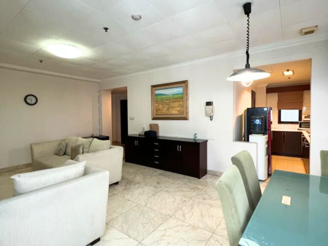 Park Royale Tower 2 Lantai Tengah