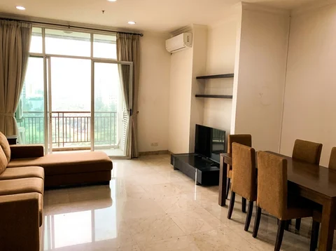 Kemang Village Tower Tiffany Lantai Atas