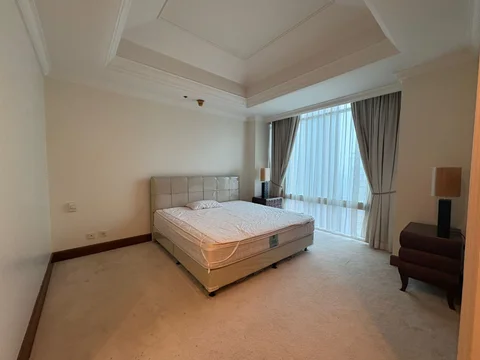 Four Seasons Residences Tower Spring Lantai Tengah