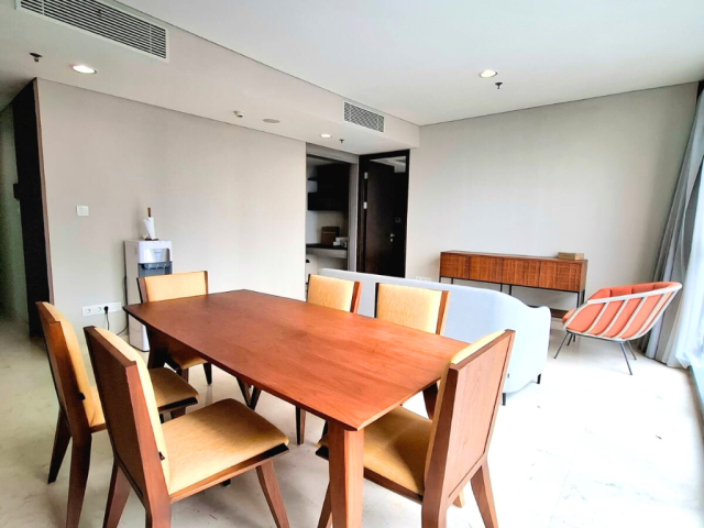 Ciputra World 2 Tower The Residence Lantai 20