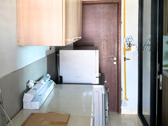 Essence Dharmawangsa Tower East Lantai Tengah