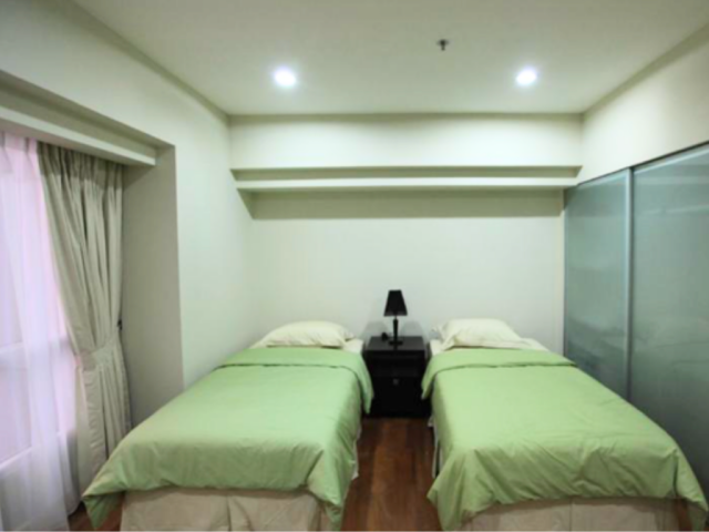Somerset Berlian Tower South Lantai Tengah