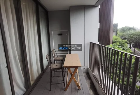 1 Park Avenue Tower King Lantai Bawah