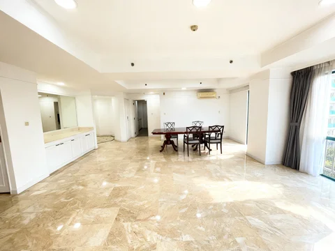 Bukit Golf Pondok Indah Tower A Lantai Rendah