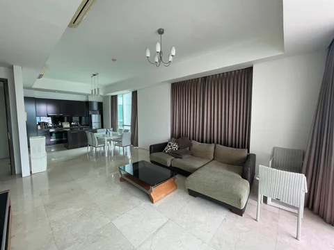 Kemang Village Tower Ritz Lantai Atas