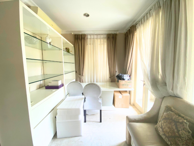 3-Bedrooms House For Sale in Senayan Residence