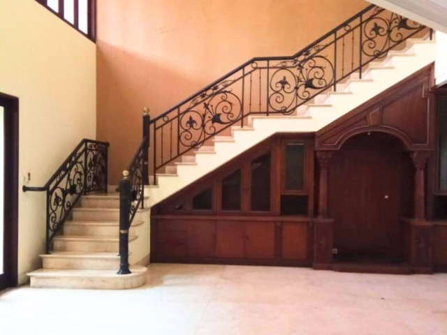 Rumah Dijual Jl. Erlangga Kebayoran Baru 4 Kamar