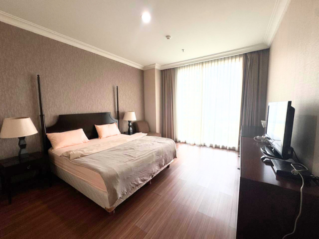 Pakubuwono View Tower Redwood Lantai Tengah