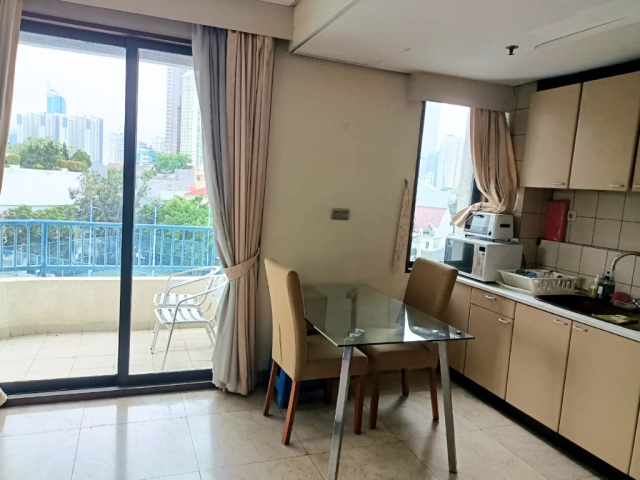 Park Royale Tower 1 Lantai Rendah