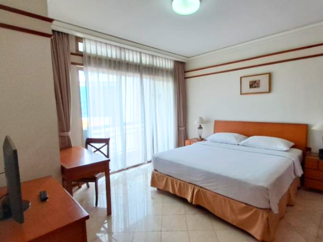 Somerset Grand Citra Lantai Tengah