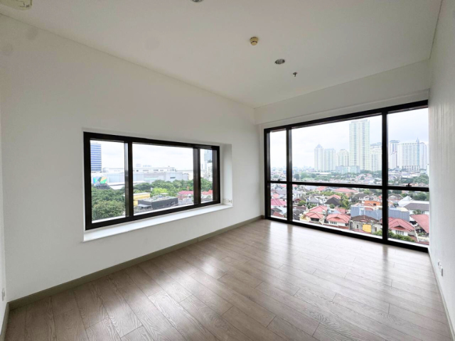 1Park Avenue Tower Royal Lantai Bawah
