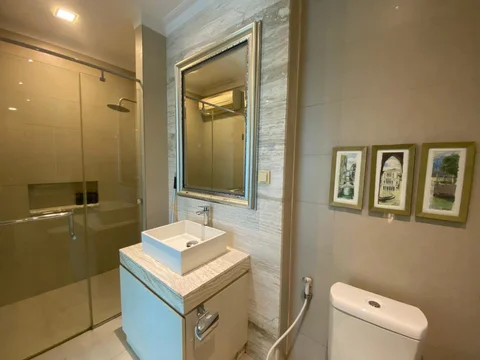 Residence 8 Senopati Tower 2 Lantai Atas