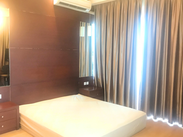 Senayan Residence Tower 2 Lantai Tengah